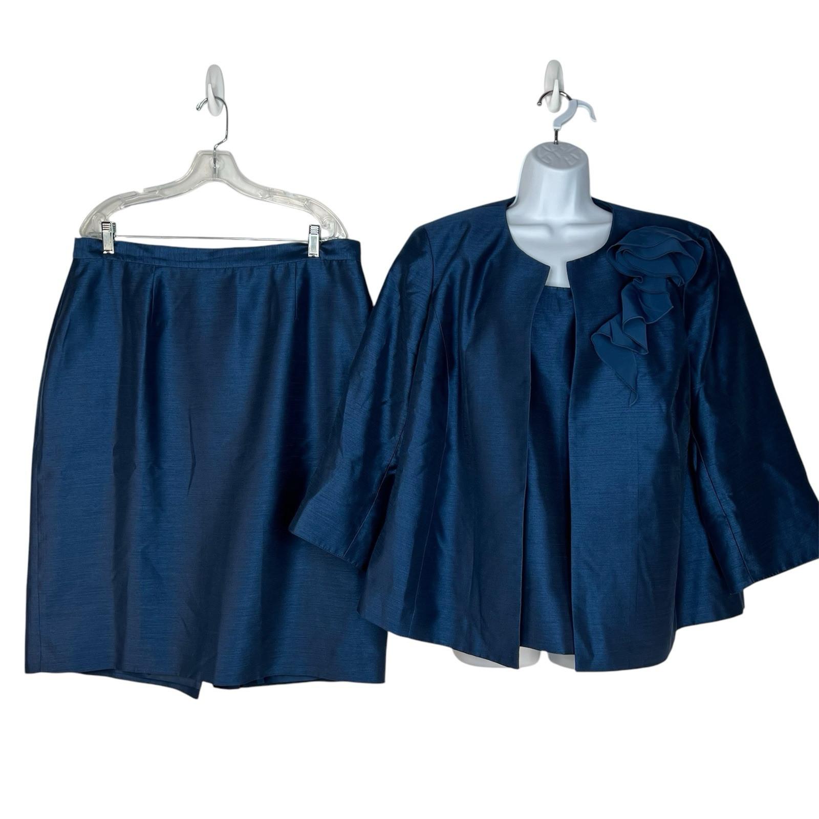 Kasper Polyester Skirt Suit Top 16W Navy Timeless Lined Cocktail Collarless