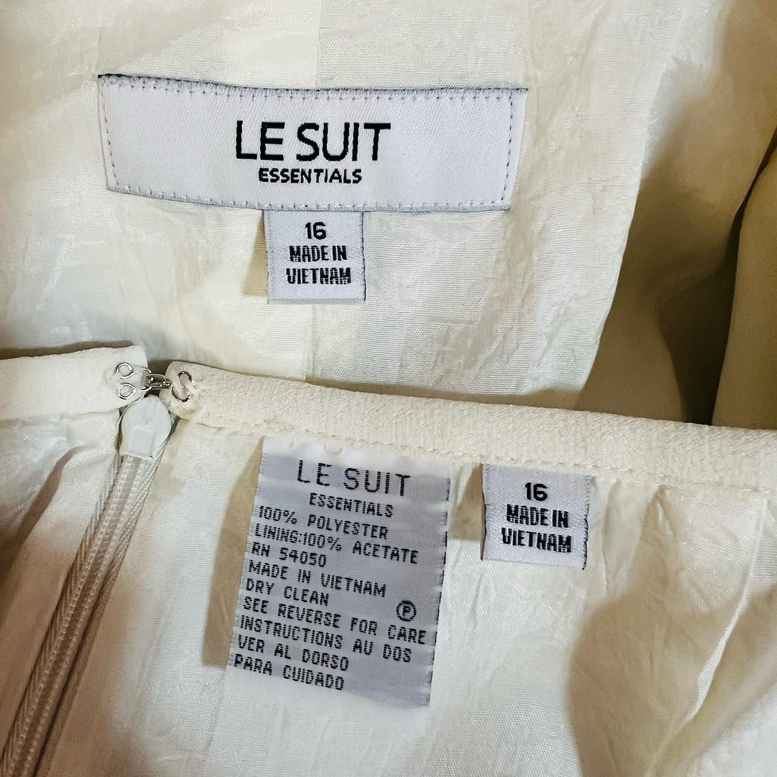 Le Suit Polyester Skirt Suit Size 16 Off White Lined Crepe Timeless Classy 2PC