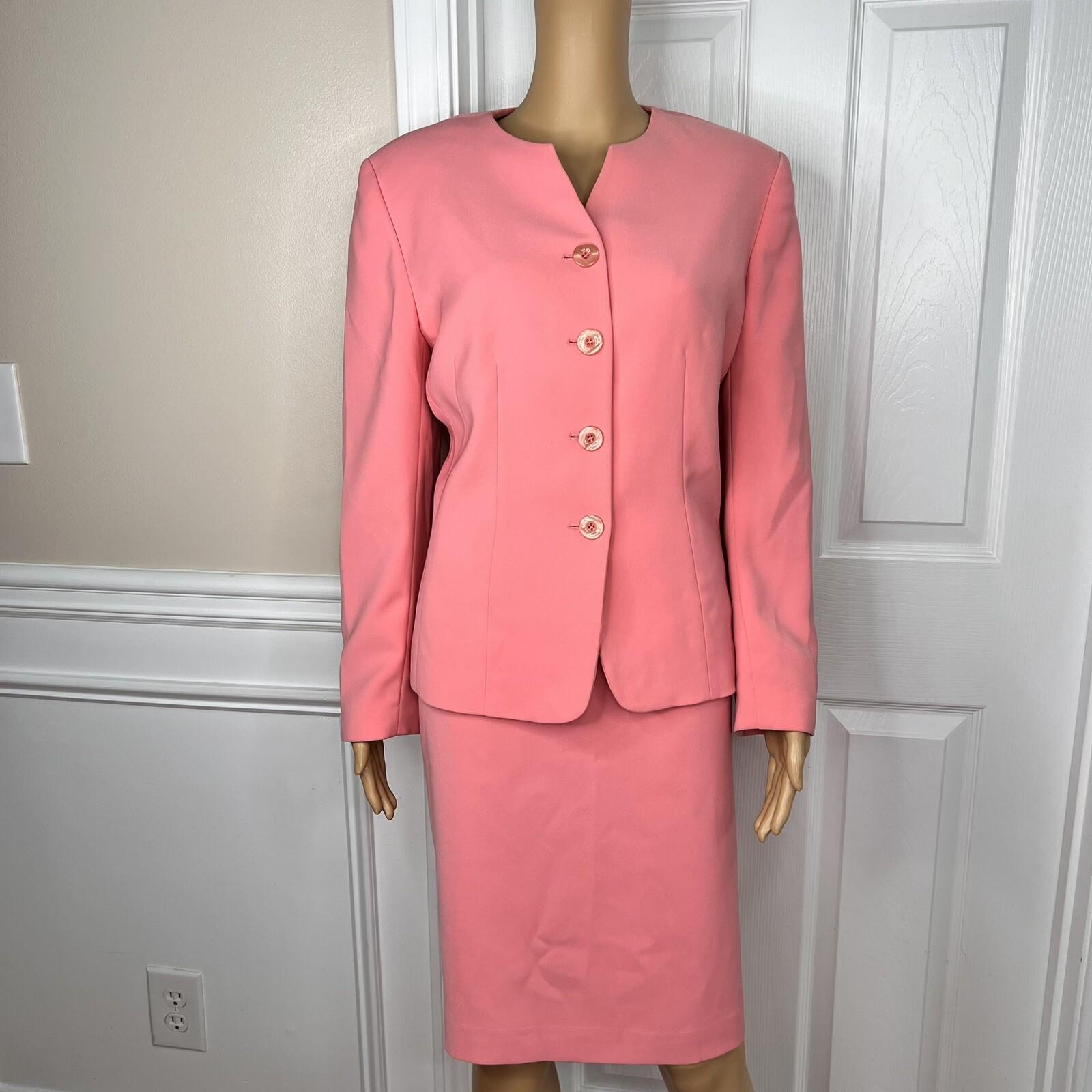 Le Suit Women Polyester Skirt Suit Size 14P Baby Pink Collarless Lined 2PC