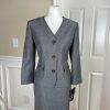 New LE SUIT 2PC Black White Collarless Polyester Skirt Suit Size 8 MSRP 0