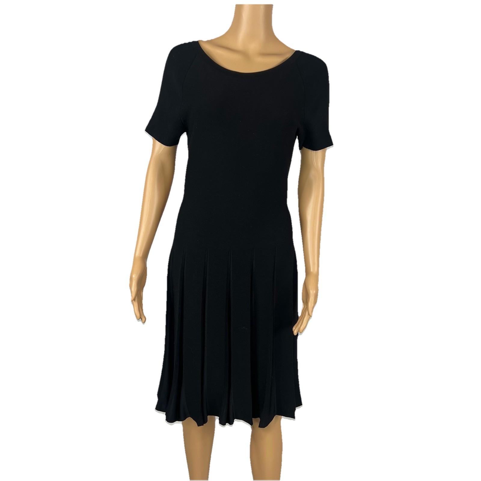 Theory Tight Knit Fit & Flare Dress Size M Pleat Tee Dress Black Prosecco