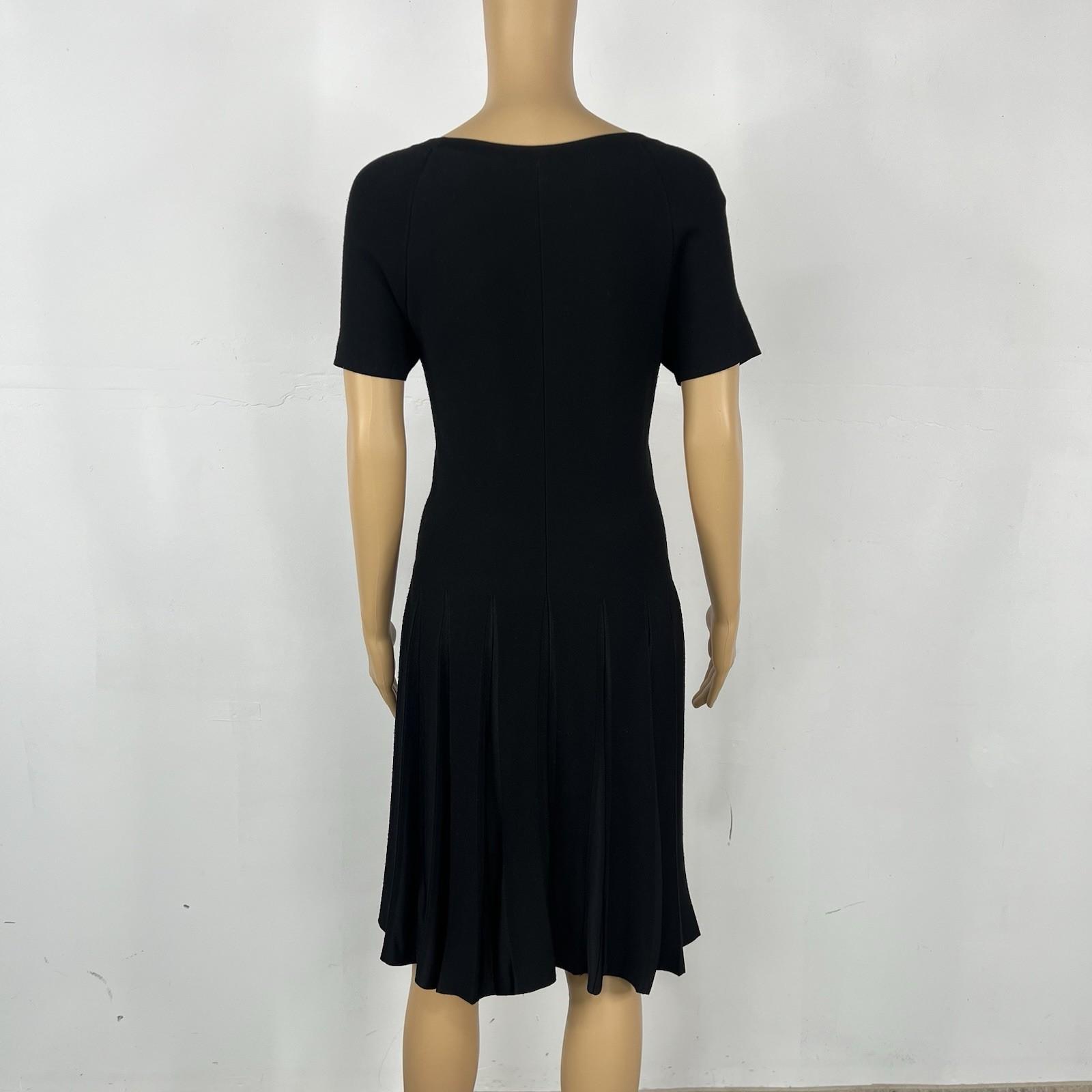 Theory Tight Knit Fit & Flare Dress Size M Pleat Tee Dress Black Prosecco