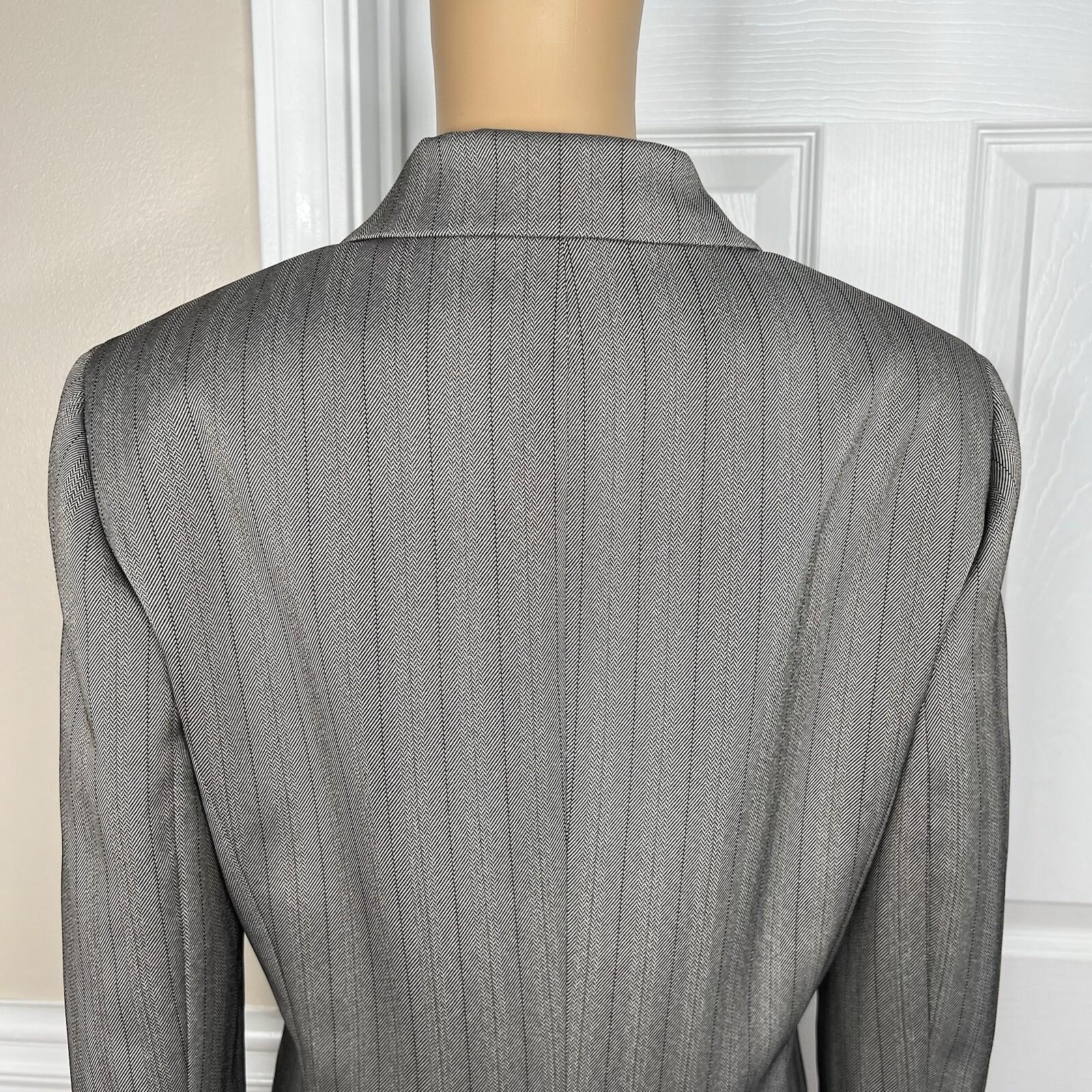 Le Suit Polyester Pant Suit Size 10 Sand Striped Peak Collar Business 2PC New