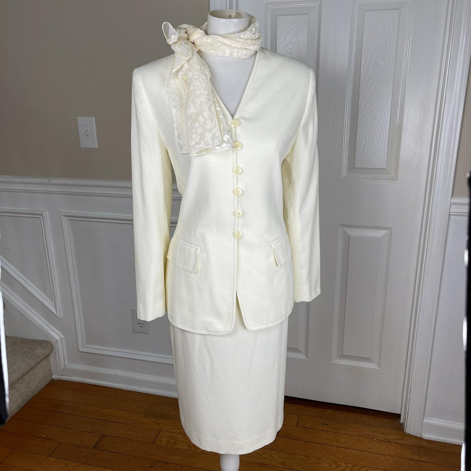 Le Suit Vintage Polyester Rayon Skirt Suit Scarf Size 10 Off White 2PC Lined