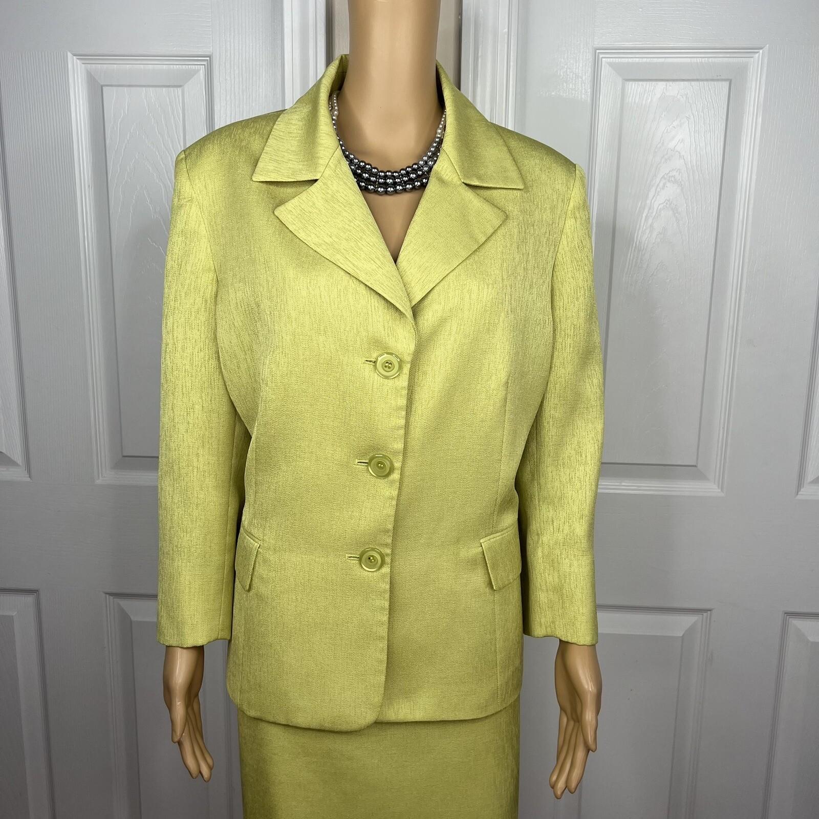10-545.jpg KASPER Women 2PC Lime Polyester Lined Peak Collar Cocktail Skirt Suit Size 18