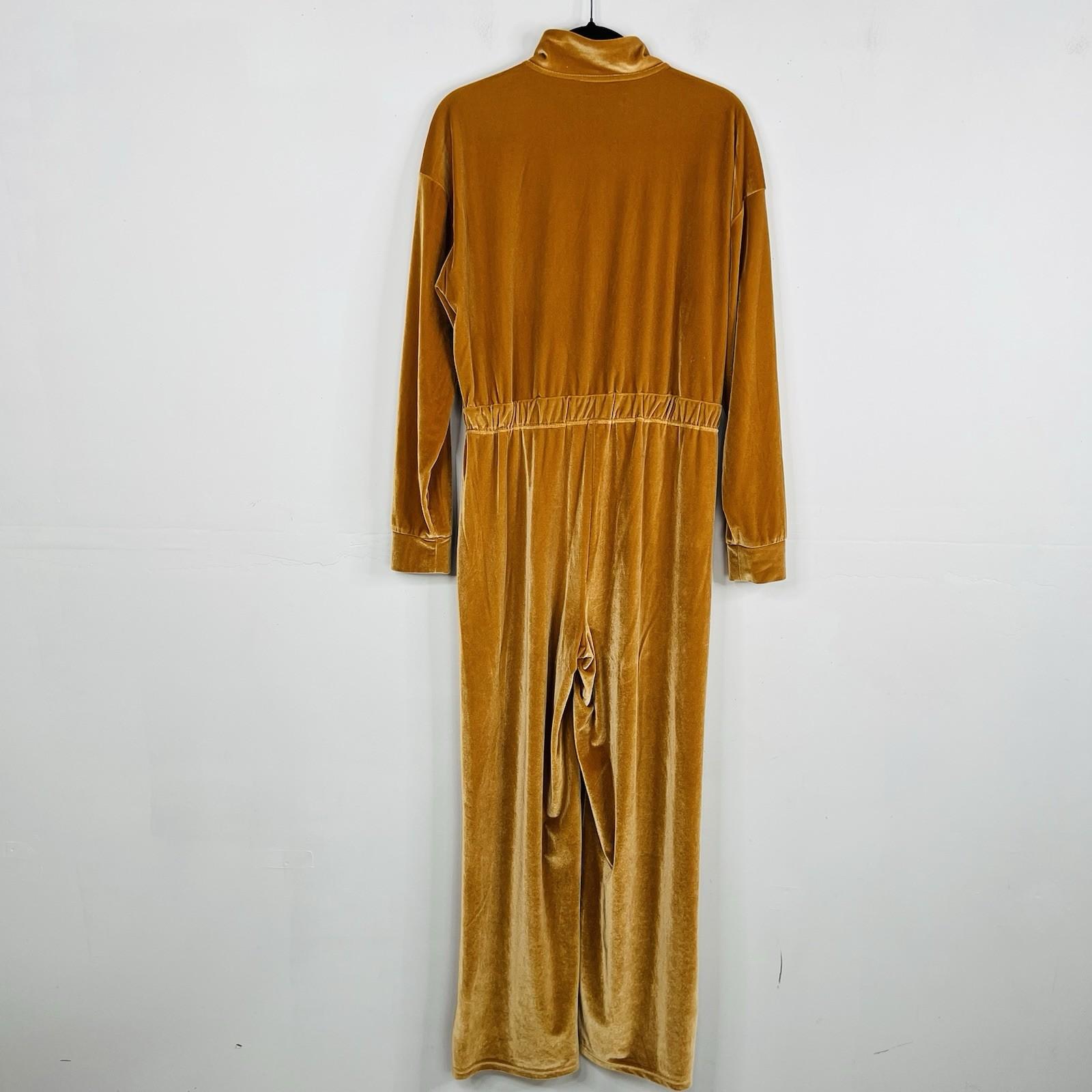 Fabletics Velour Light Honey Gold Jumpsuit Tracksuit  Size L Wide Leg Stretch