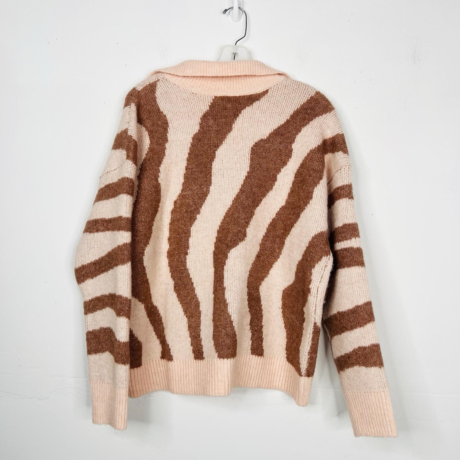 New Nine West Women Polo Collared Sweater Size L Light Pink Brown Zebra Cozzy