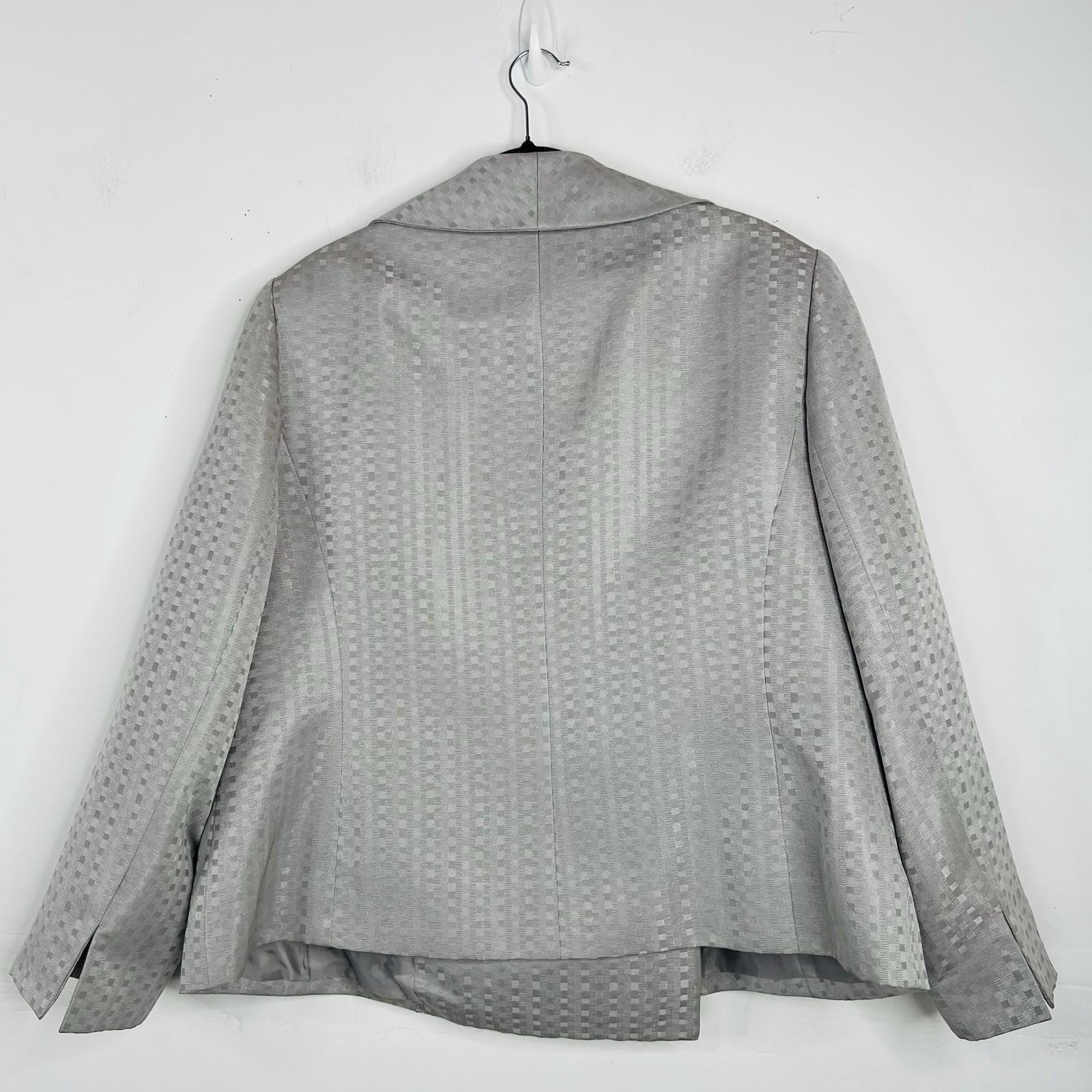 10-692.jpg Evan Picne Polyester Skirt Suit Size 20W Silver Wrap Stretch Waist Timeless 2PC