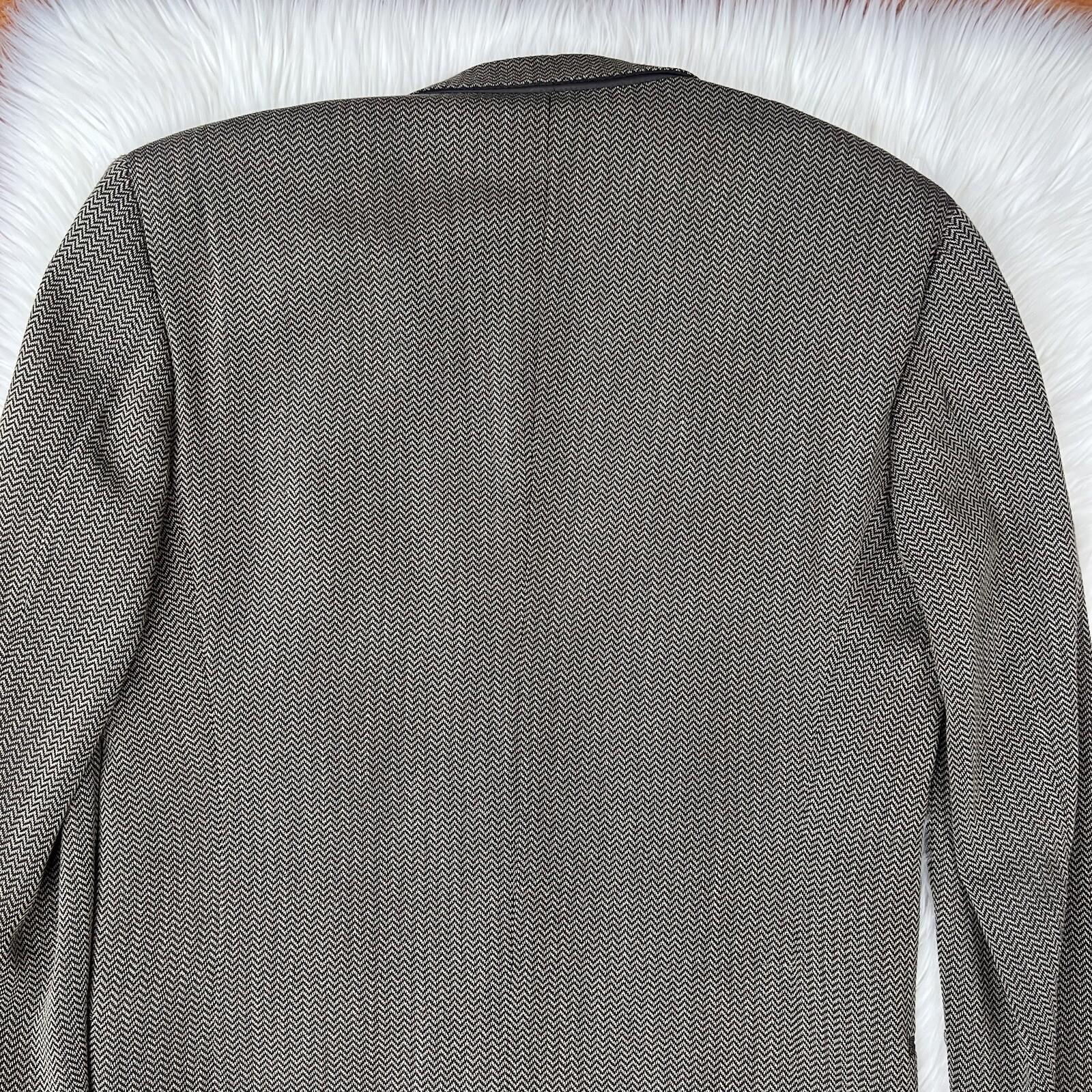 Giorgio Armani Le Collezioni Vintage Blazer 42L Beige Chevron Neiman Marcus