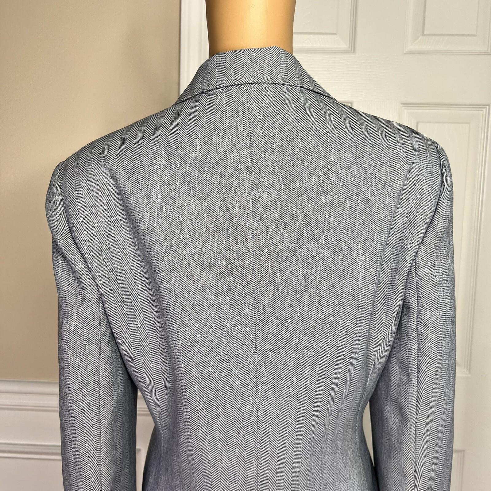 Le Suit Women Polyester Skirt Suit Size 12 Light Gray Lined Notch Collar 2 PC