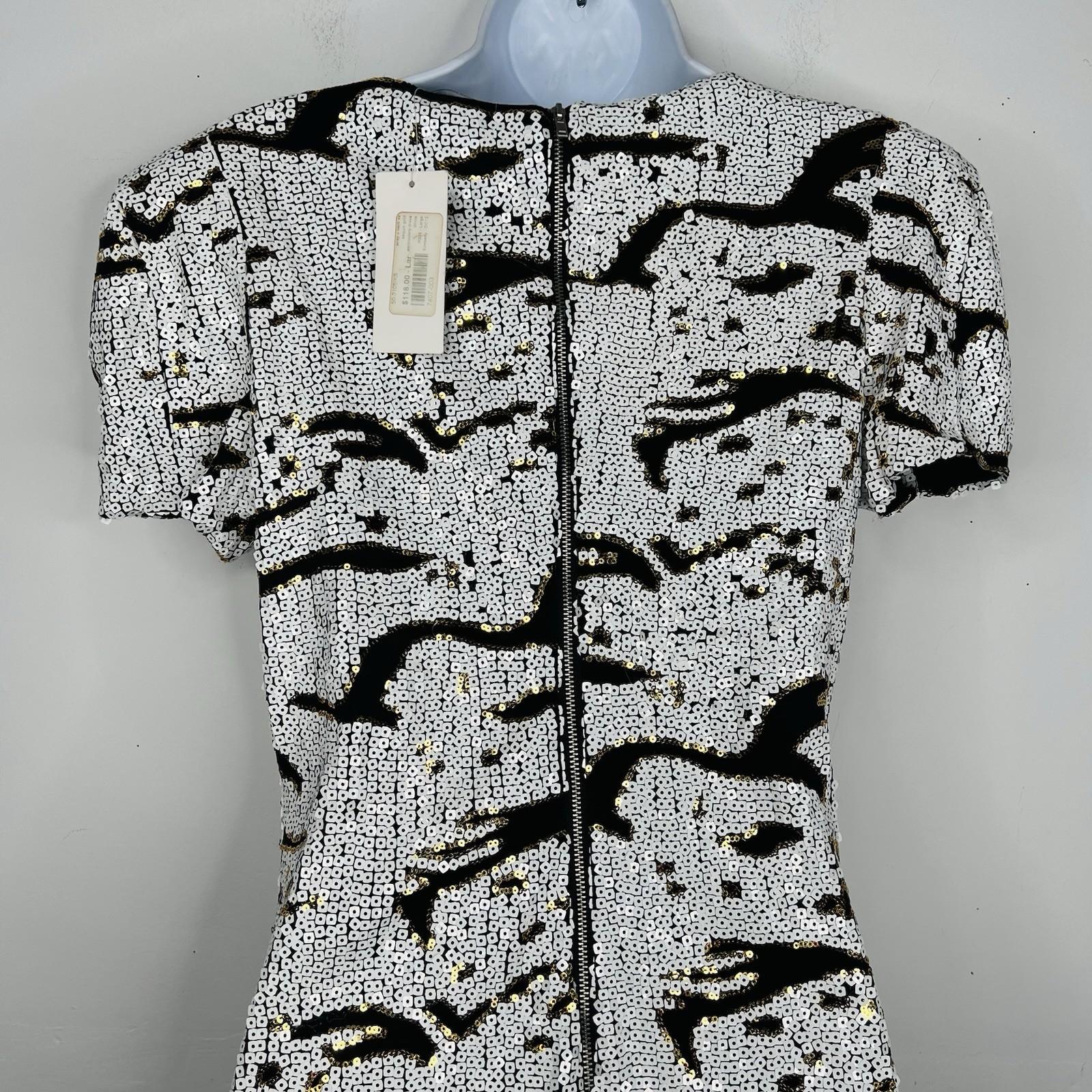 New Epique moi Sequin V neck Mini Dress Size L V Wrap Neck  Short Sleeve