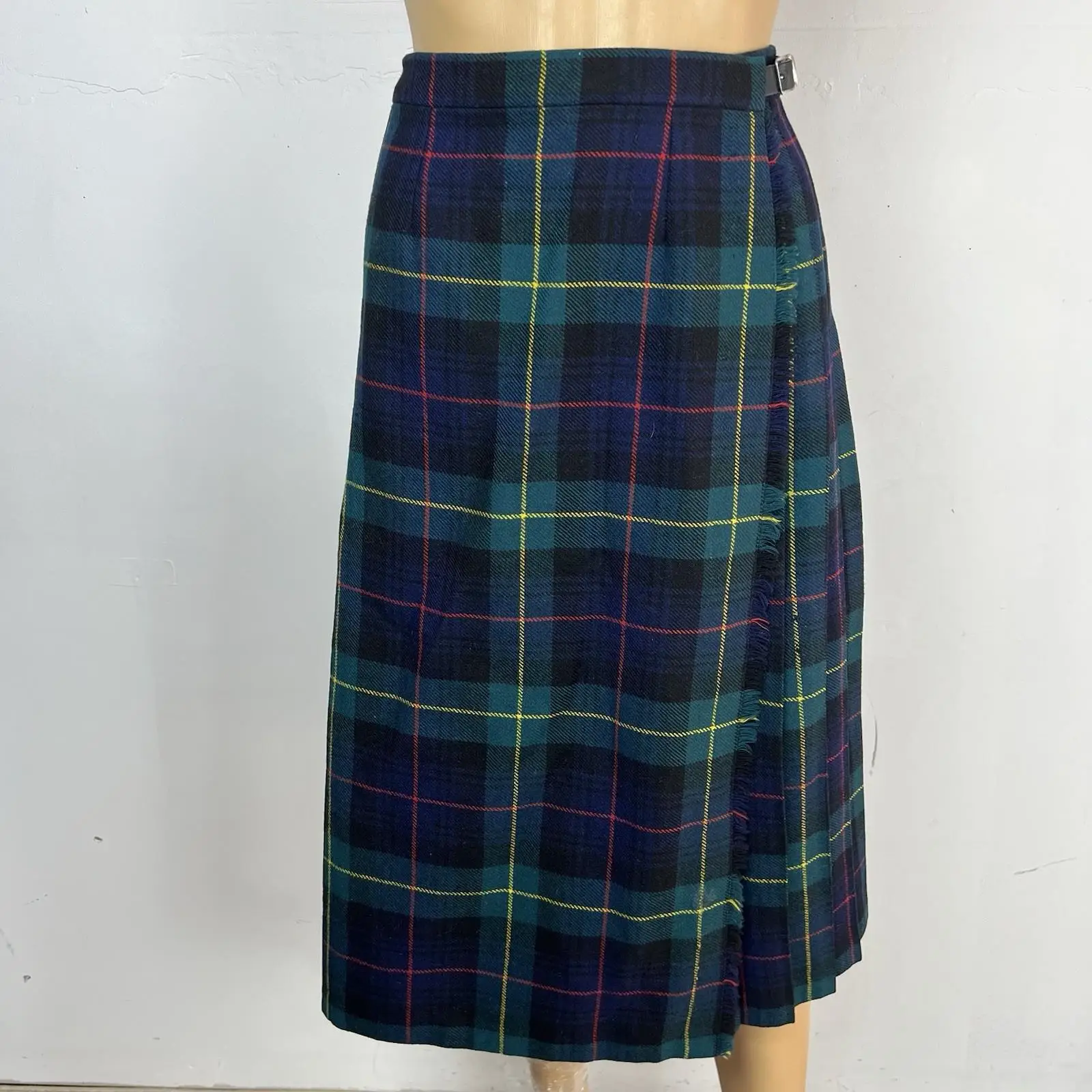 VTG Y2K Charter Club Wool Skirt Size 10P Green Multi Wrap Plaid Pleated Midi