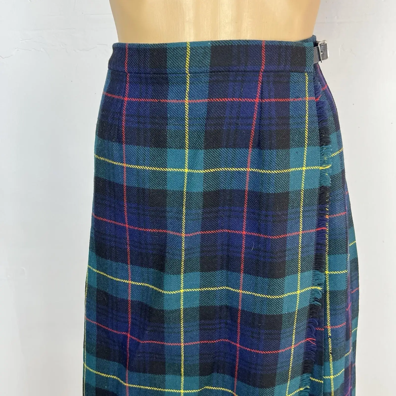 VTG Y2K Charter Club Wool Skirt Size 10P Green Multi Wrap Plaid Pleated Midi