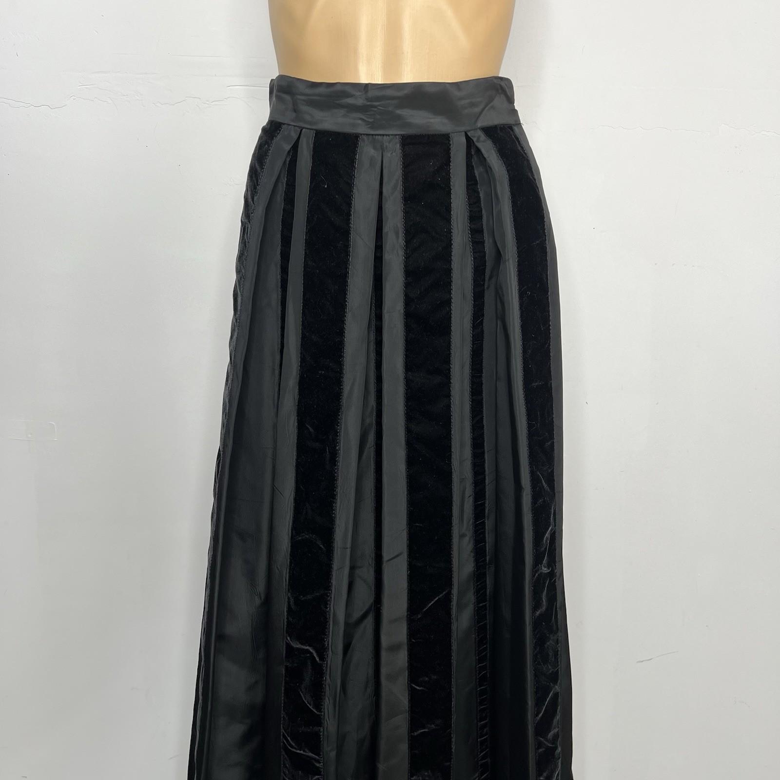 Farinae Collections Vintage Balloon Skirt Size 6 Black Velvet Tulle High Waist