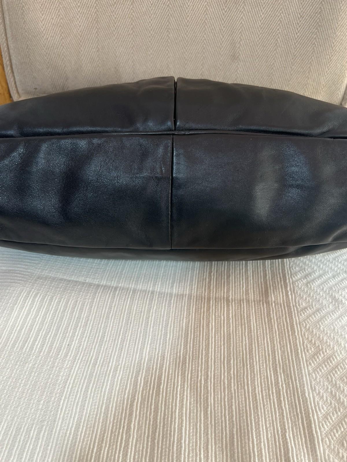 Longchamp Leather Hobo Bag Black Large Shoulder  Tote Zip Up Pockets