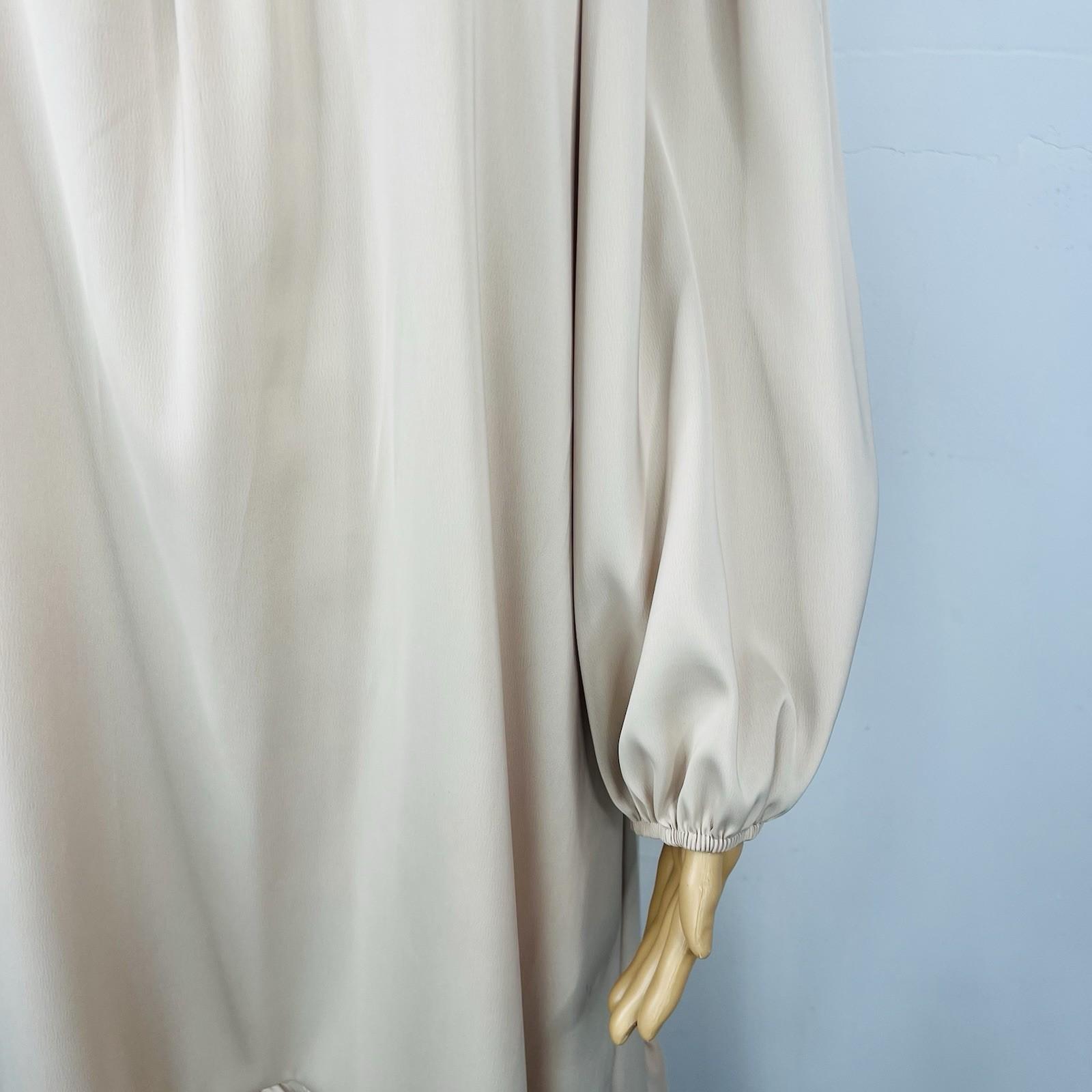 Madison Silky Like Off Shoulder Maxi Dress Size M Beige Made In Italy Ruffle