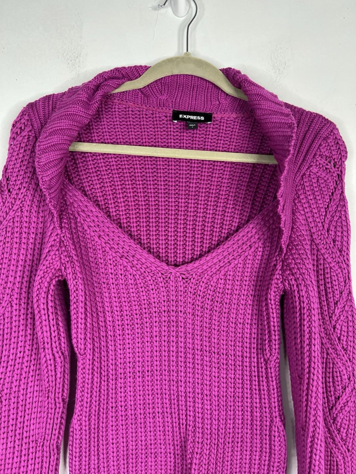Express Women Sweater Size S Magenta Chunky Cable knit V Neck Warm Y2K Soft