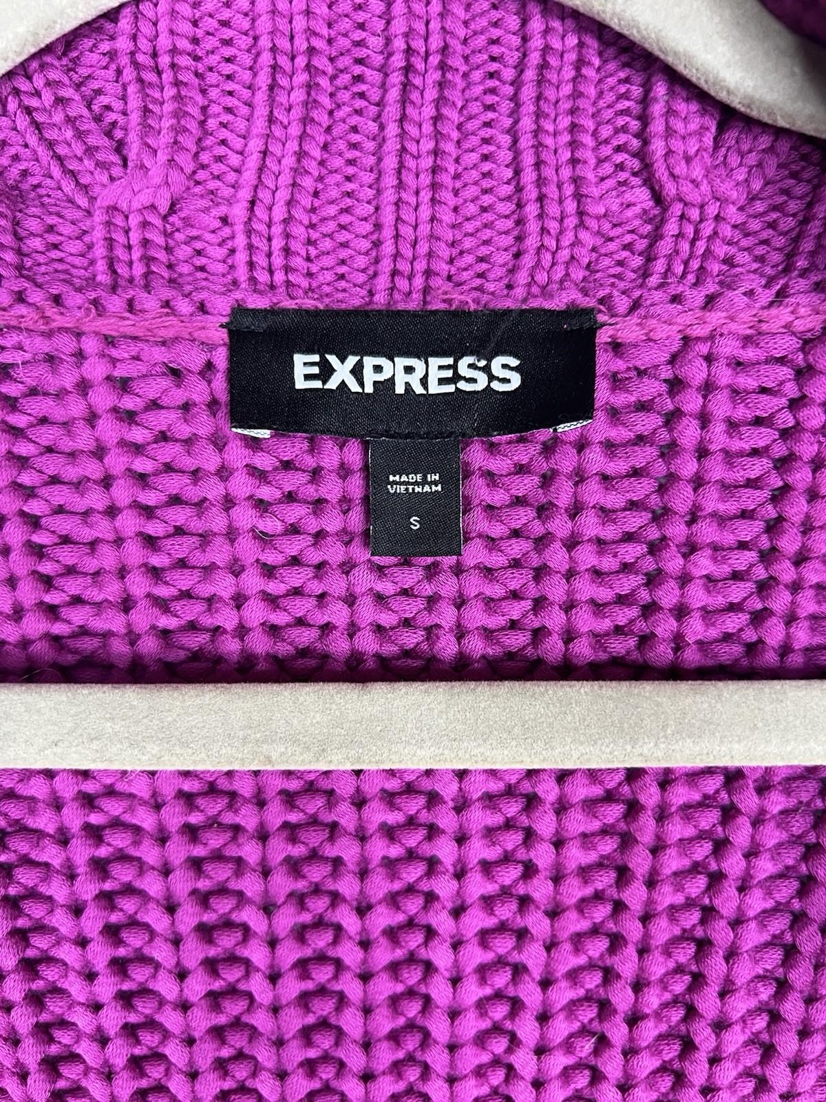 Express Women Sweater Size S Magenta Chunky Cable knit V Neck Warm Y2K Soft