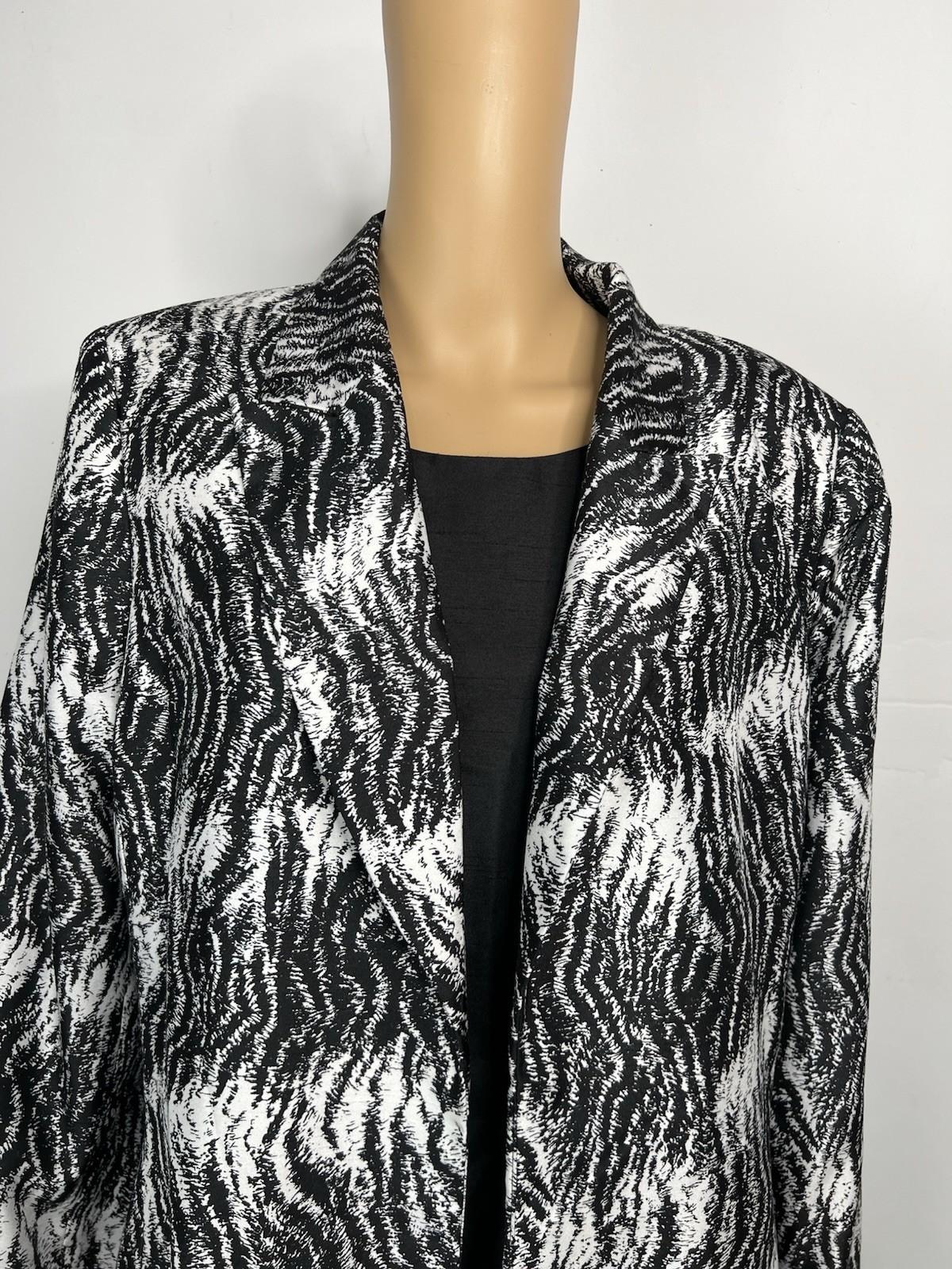 Le Suit Polyester Dress Suit Size 16 Black White Open Front Lined 2PC Timeless