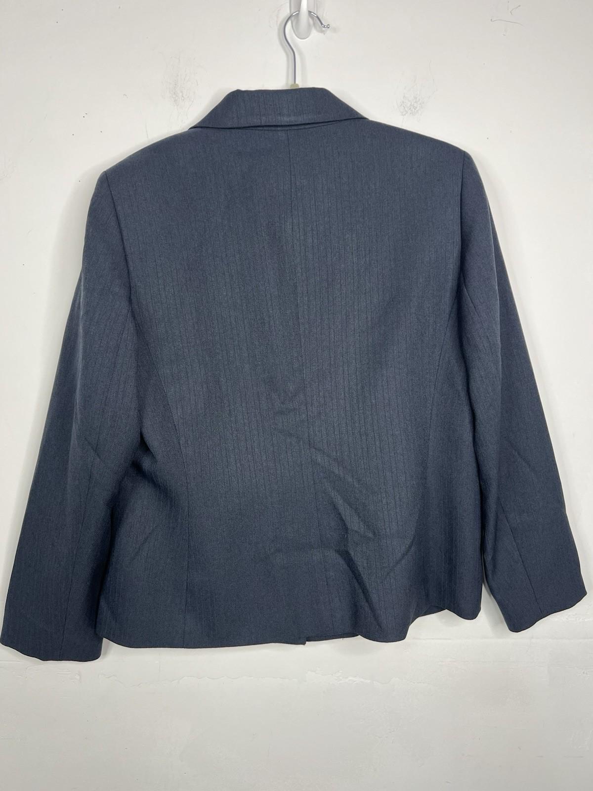 Le suit Women 2PC Polyester Pant Suit Size 12 Dark Blue Business Timeless