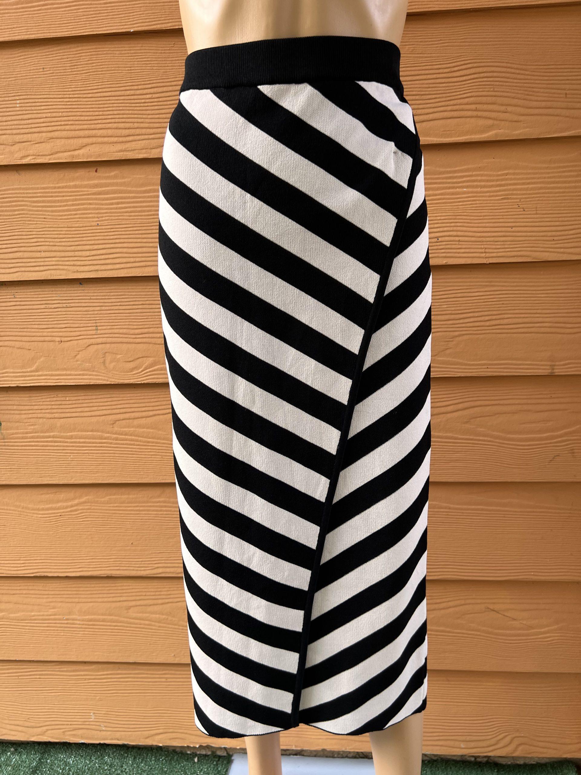 Gabrielle Union Knit Wrap Stretch Sweater Skirt Size M Black White Striped New