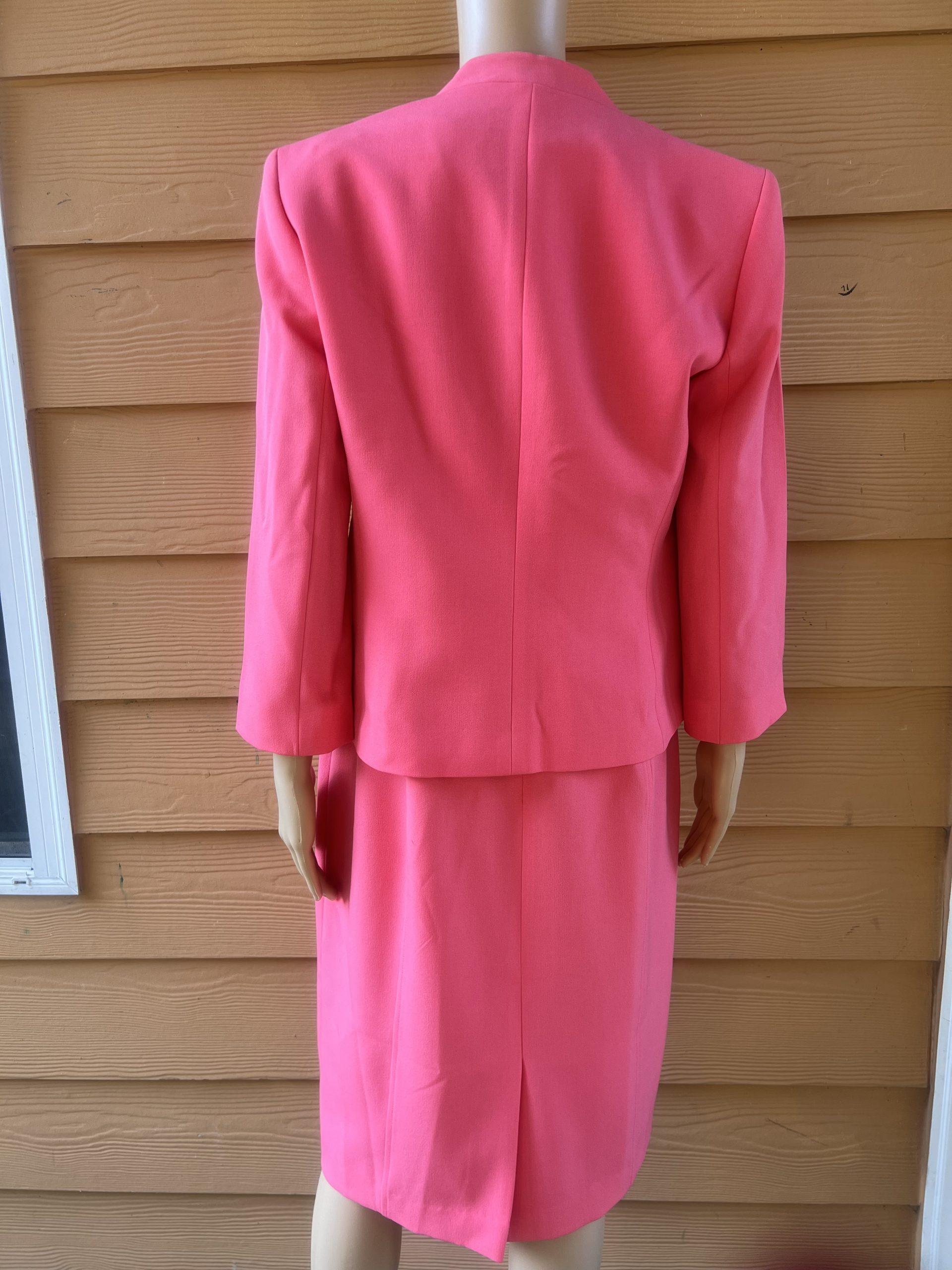 Kasper crepe coral dress size 10 suit size 8 timeless