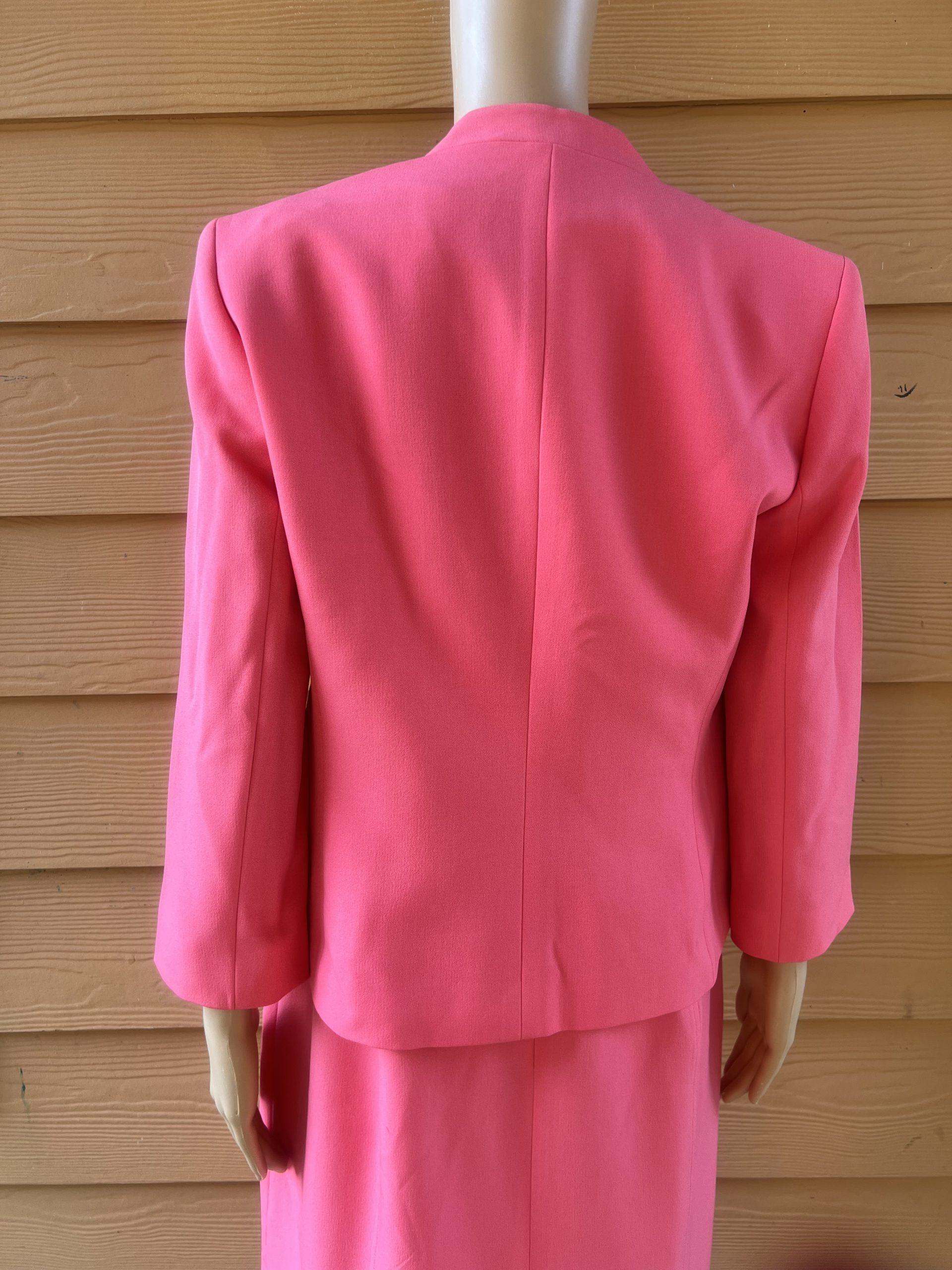 Kasper crepe coral dress size 10 suit size 8 timeless