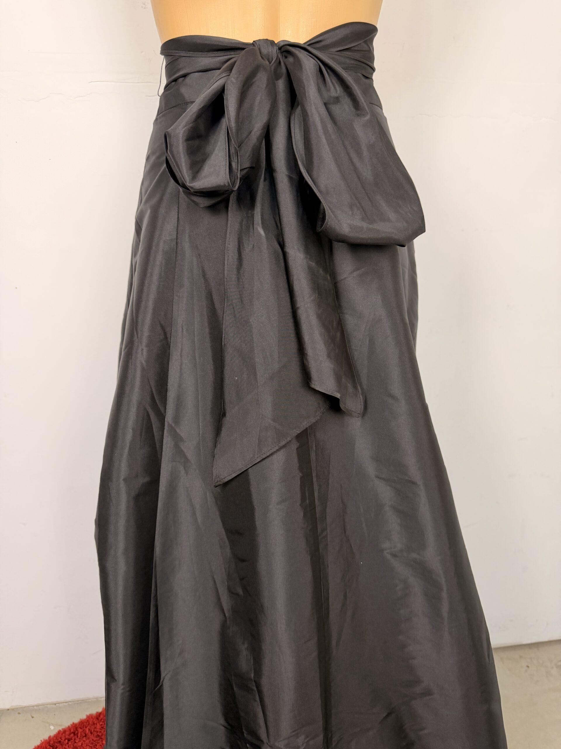 Adrianna Papell Asymmetrical Skirt Size 6 Black Belted