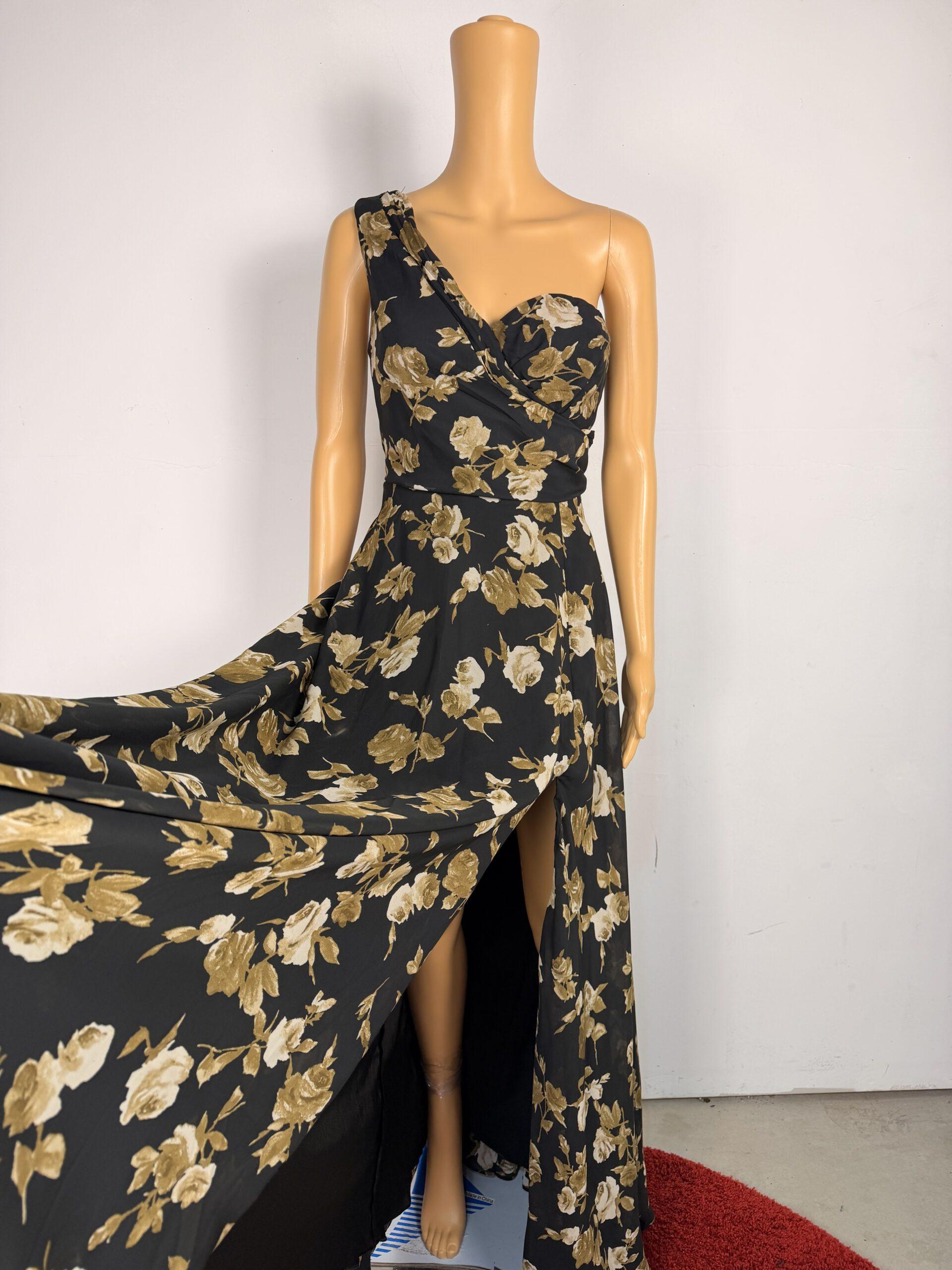 IMG_4393 Lulus Maxi Gown Dress Size L One Shoulder Black Floral